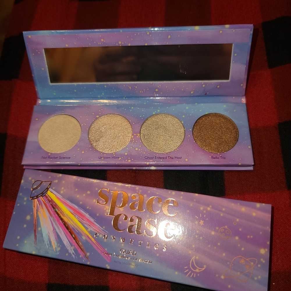Spacecase cosmetics eyeshadow